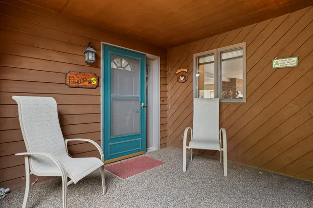 $549,900 | 1075 Lauderdale North, Onalaska, WI 54650