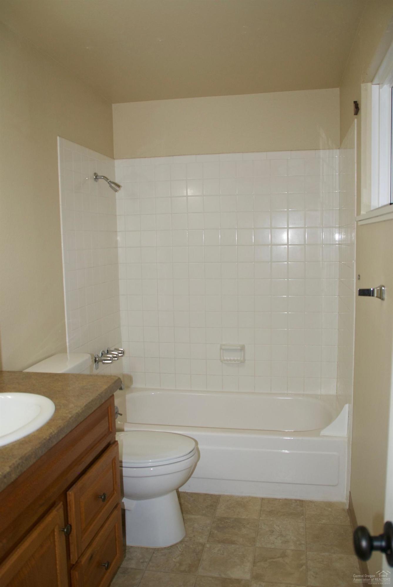 1504 Northeast Shepard Place Bend, OR 97701 - Photo 8 of 11 Additional Photo
