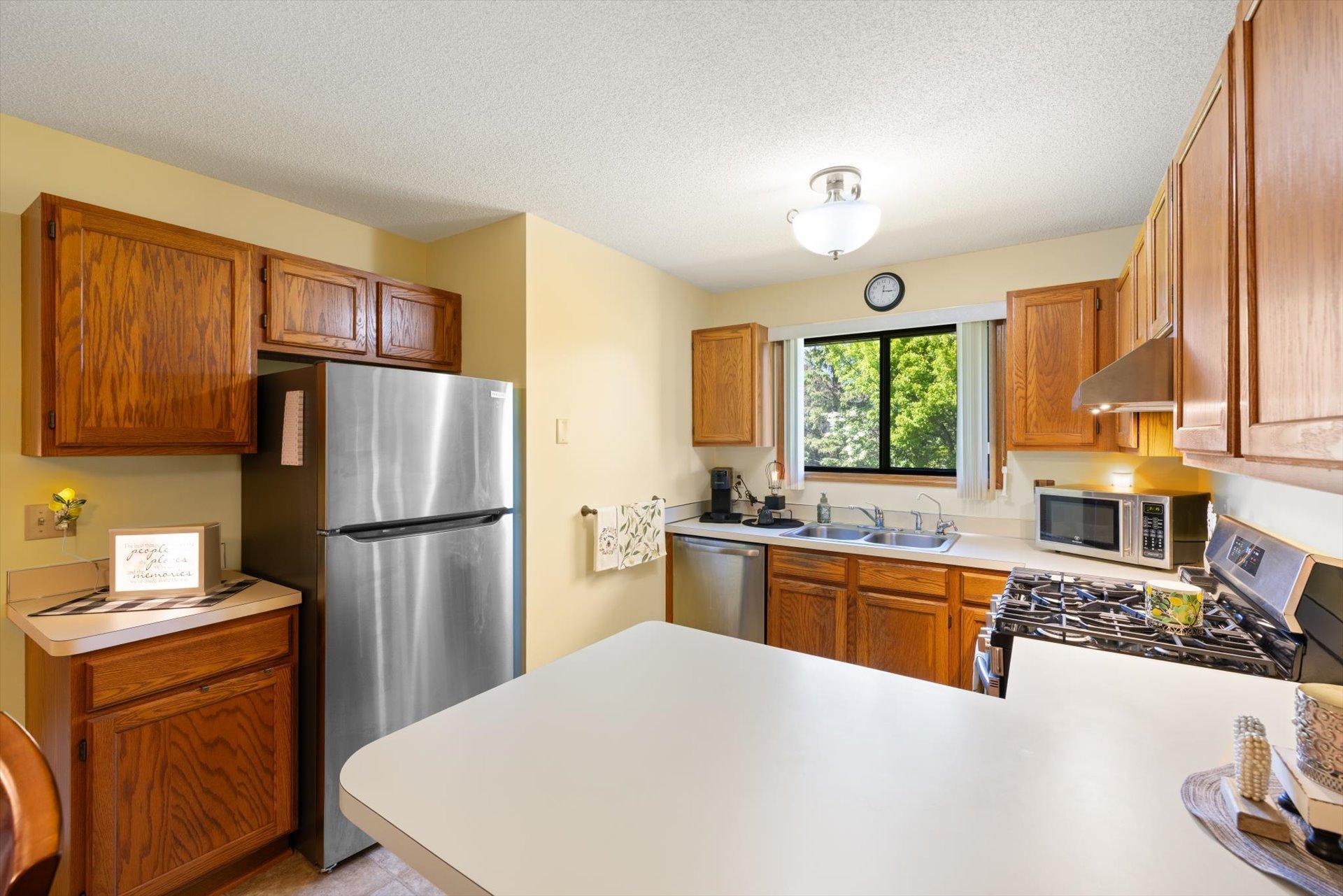 13154 90th Place North Maple Grove, MN 55369 - Photo 8 of 23