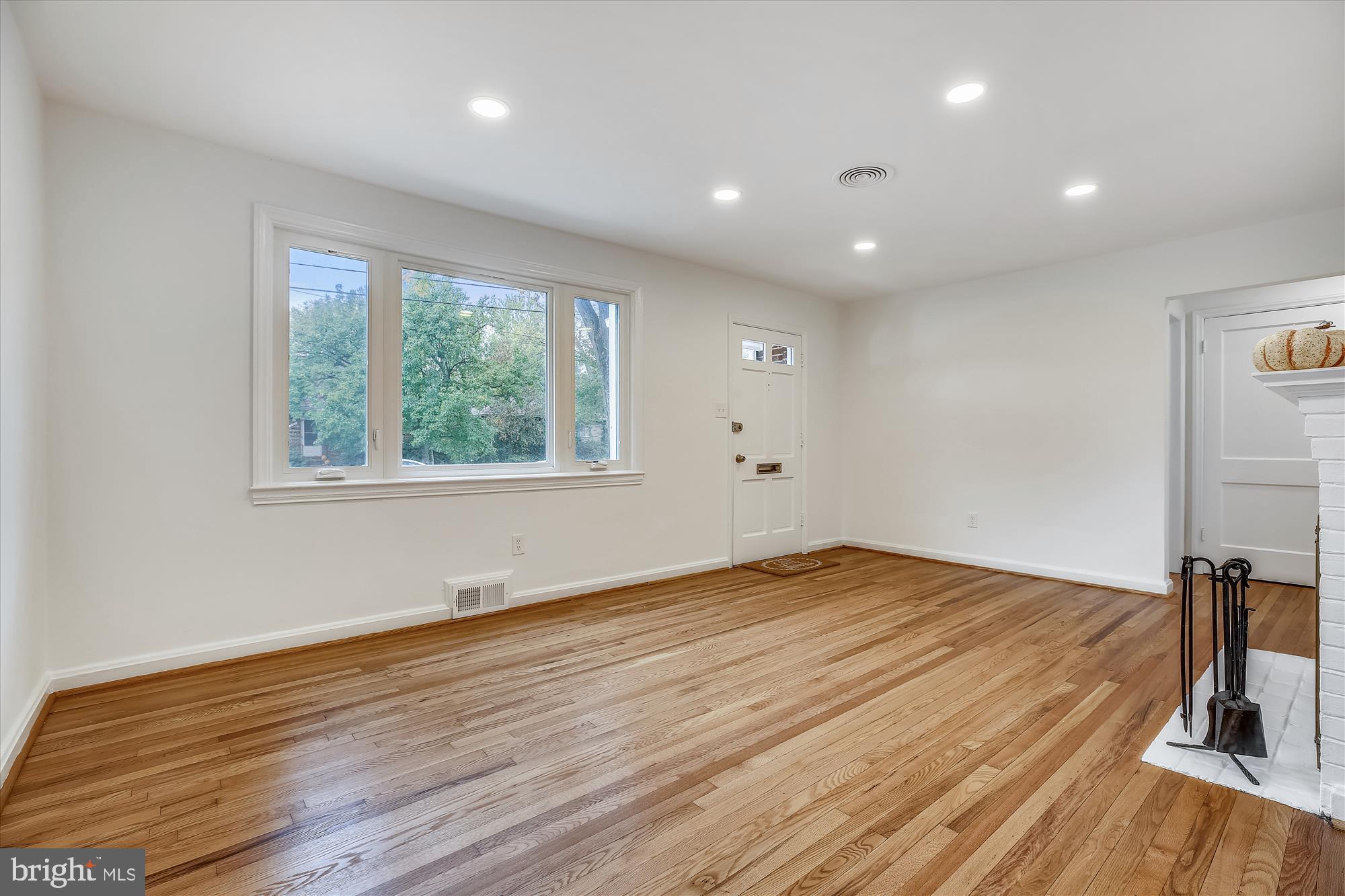 2403 Darrow Street Silver Spring, MD 20902 - Photo 9 of 63 NEW