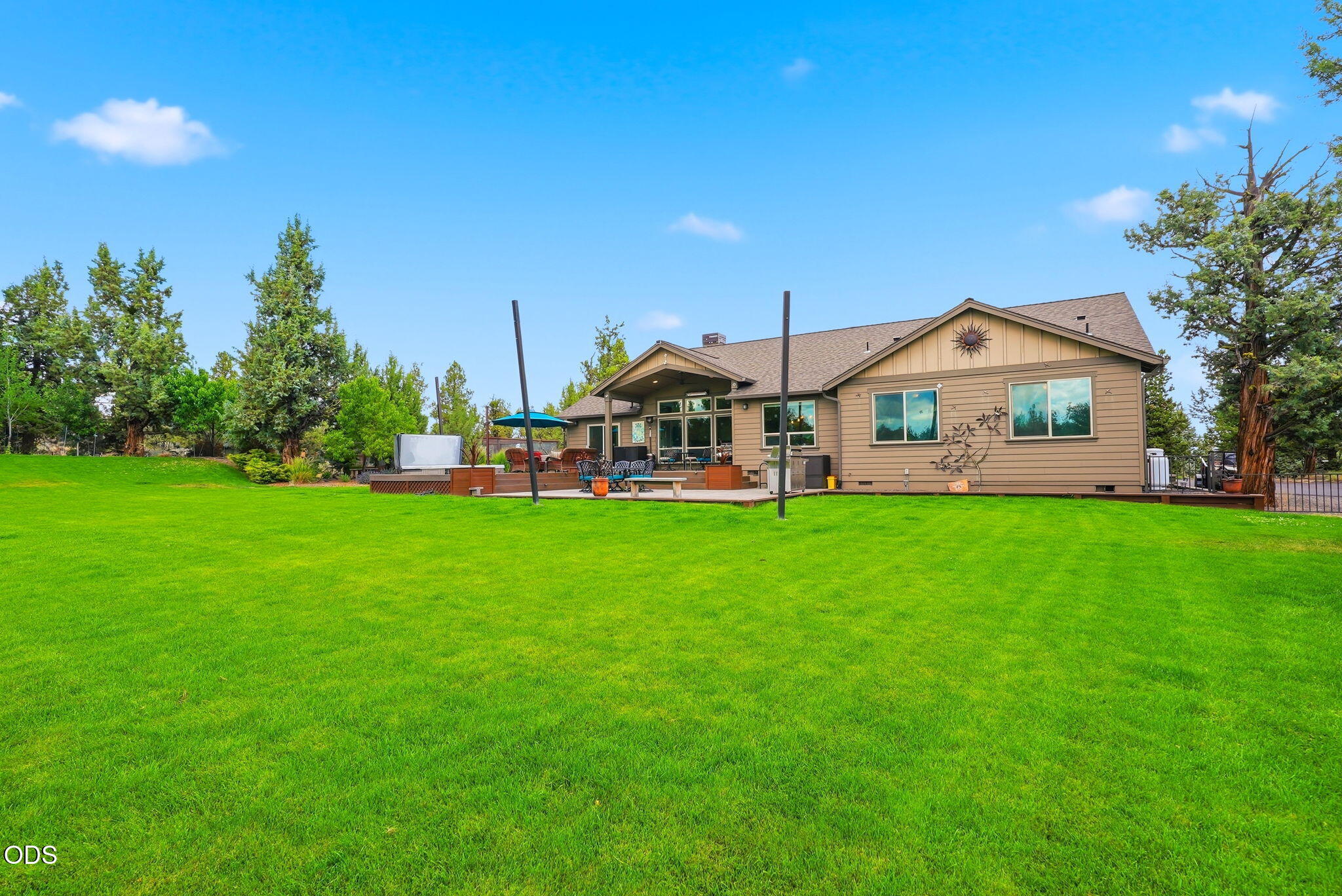 67295 Gist Road Bend, OR 97703 - Photo 47 of 57