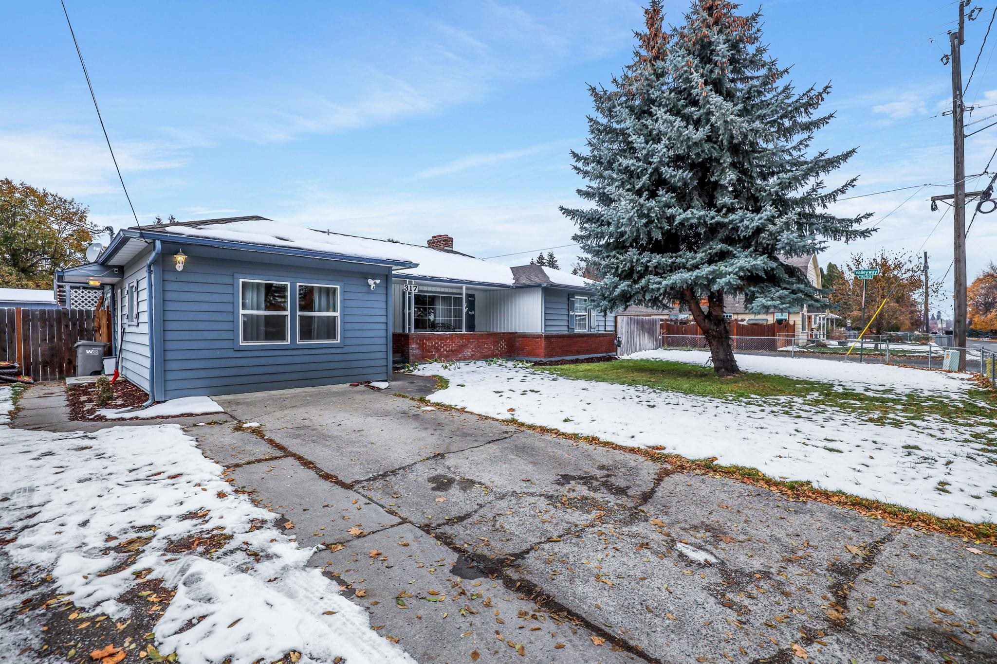 317 North Farr Road Spokane Valley, WA 99206 - Photo 4 of 50 Gallery Image 4