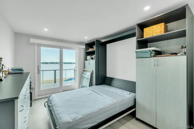 $3,199,000 | 17 Romana Drive, Hampton Bays, NY 11946