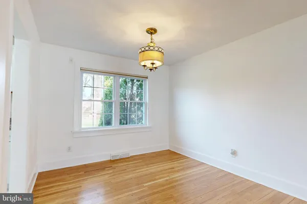 a view of an empty room with window
