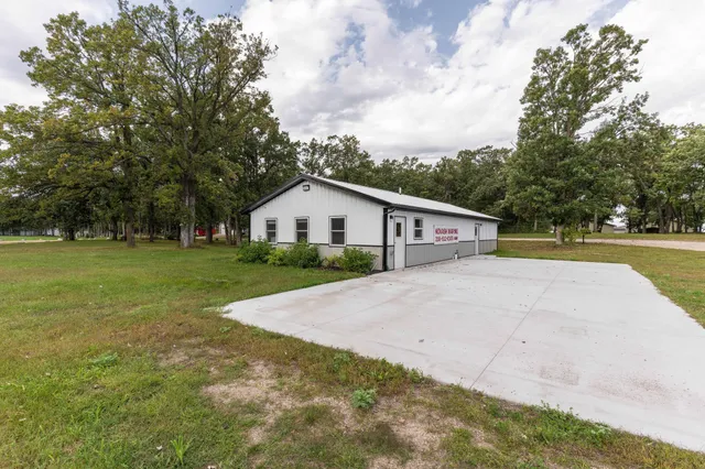 $299,000 | 102 Oak Road, Ottertail, MN 56571