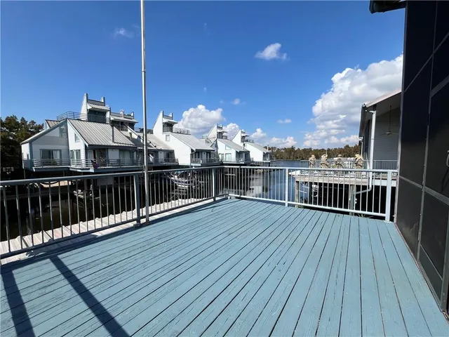 $2,500 | 141 Highway 22, Unit F1, Madisonville, LA 70447