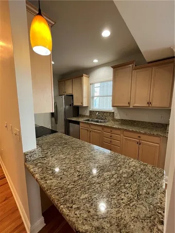 $2,500 | 141 Highway 22, Unit F1, Madisonville, LA 70447