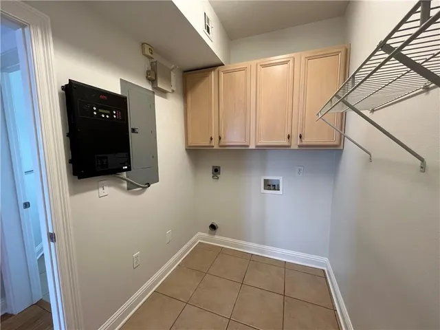 $2,500 | 141 Highway 22, Unit F1, Madisonville, LA 70447