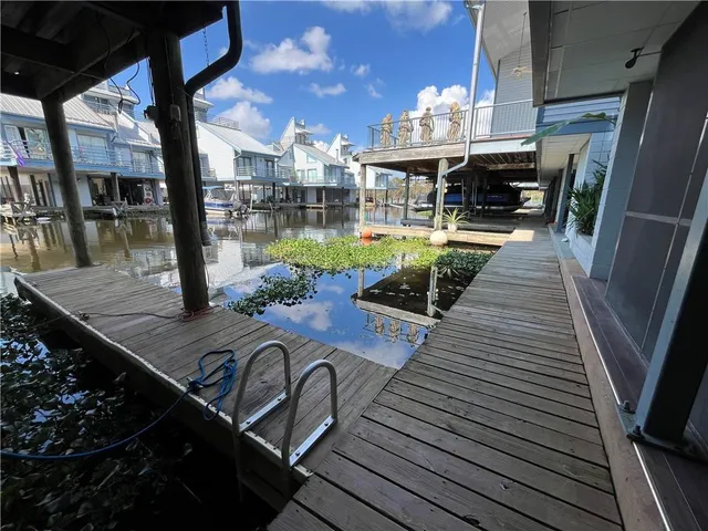 $2,500 | 141 Highway 22, Unit F1, Madisonville, LA 70447