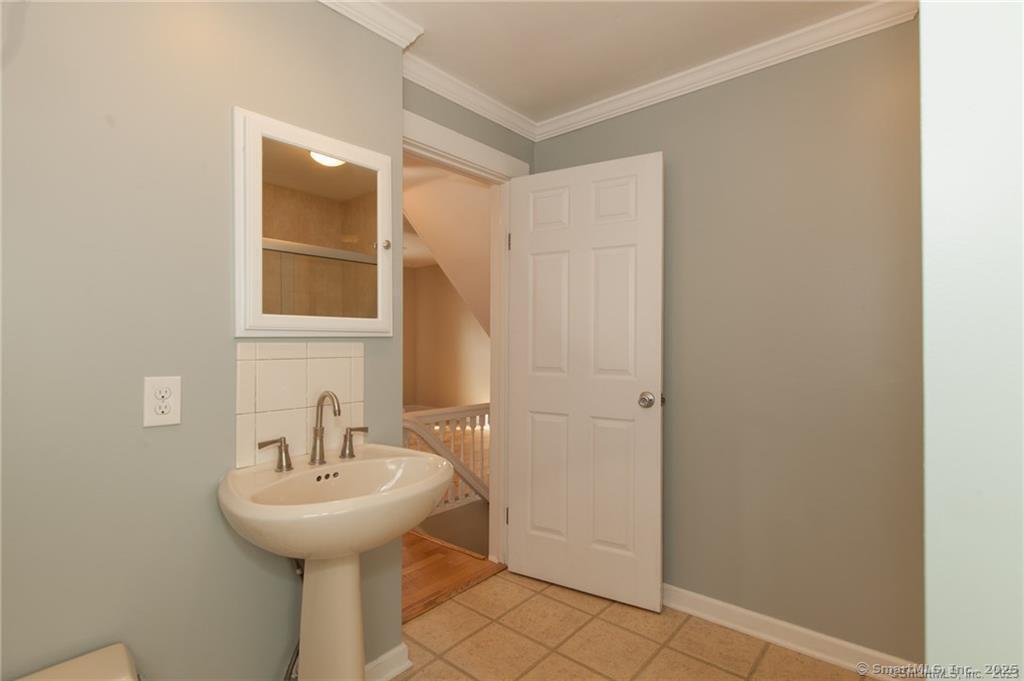 236 Flax Hill Road, Unit 2 Norwalk, CT 06854 - Photo 20 of 29