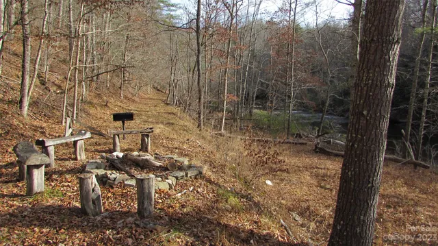 a view of a backyard of the house