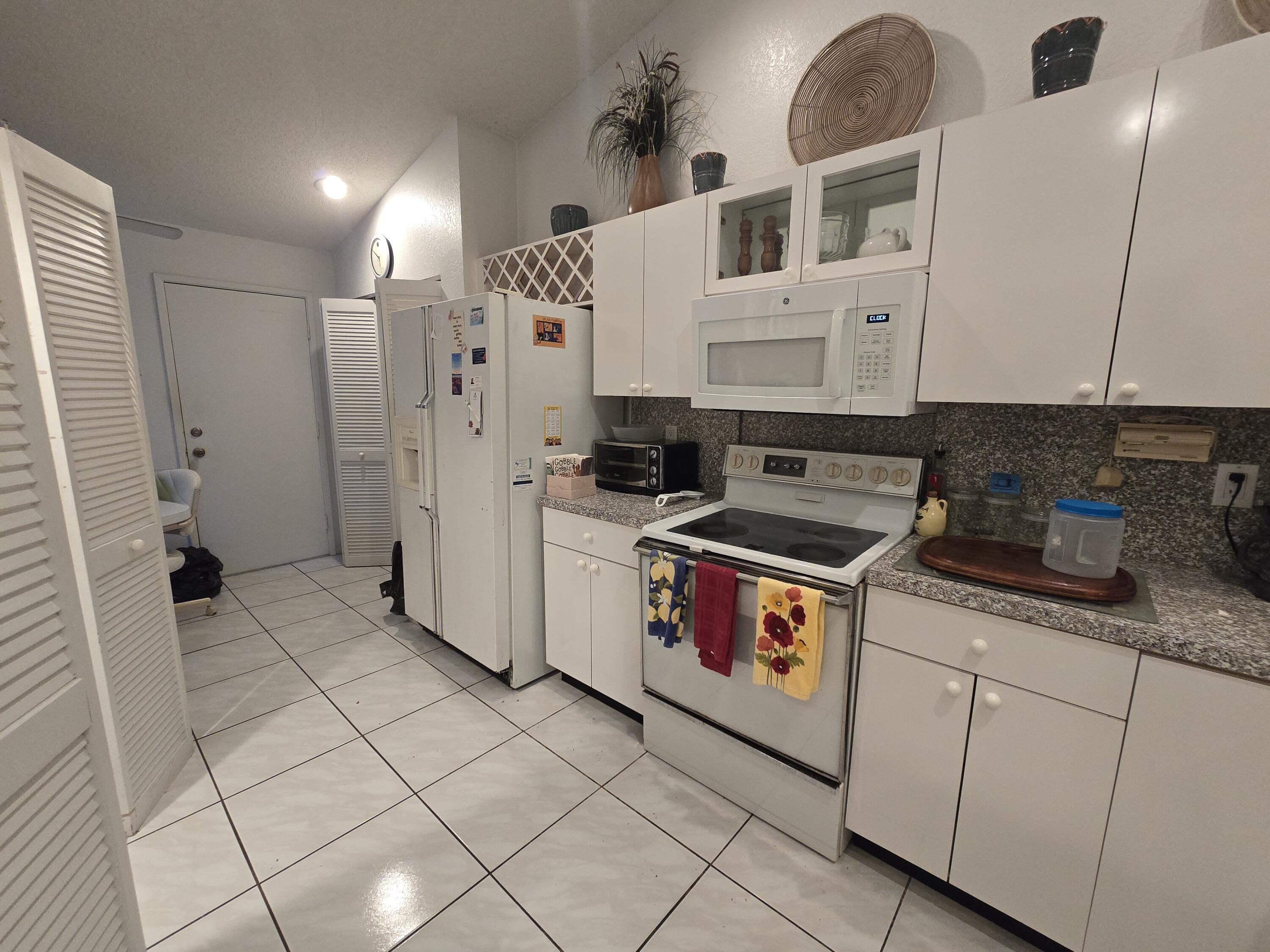 8385 Springlake Drive, Unit B Boca Raton, FL 33496 - Photo 2 of 16 20250918_185036