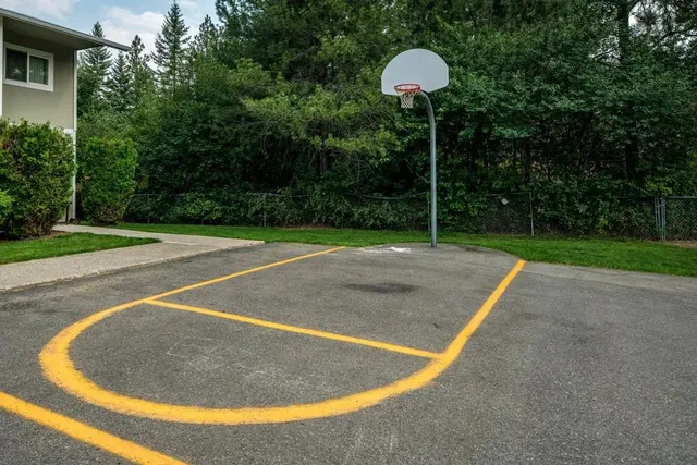 a view of a basketball court