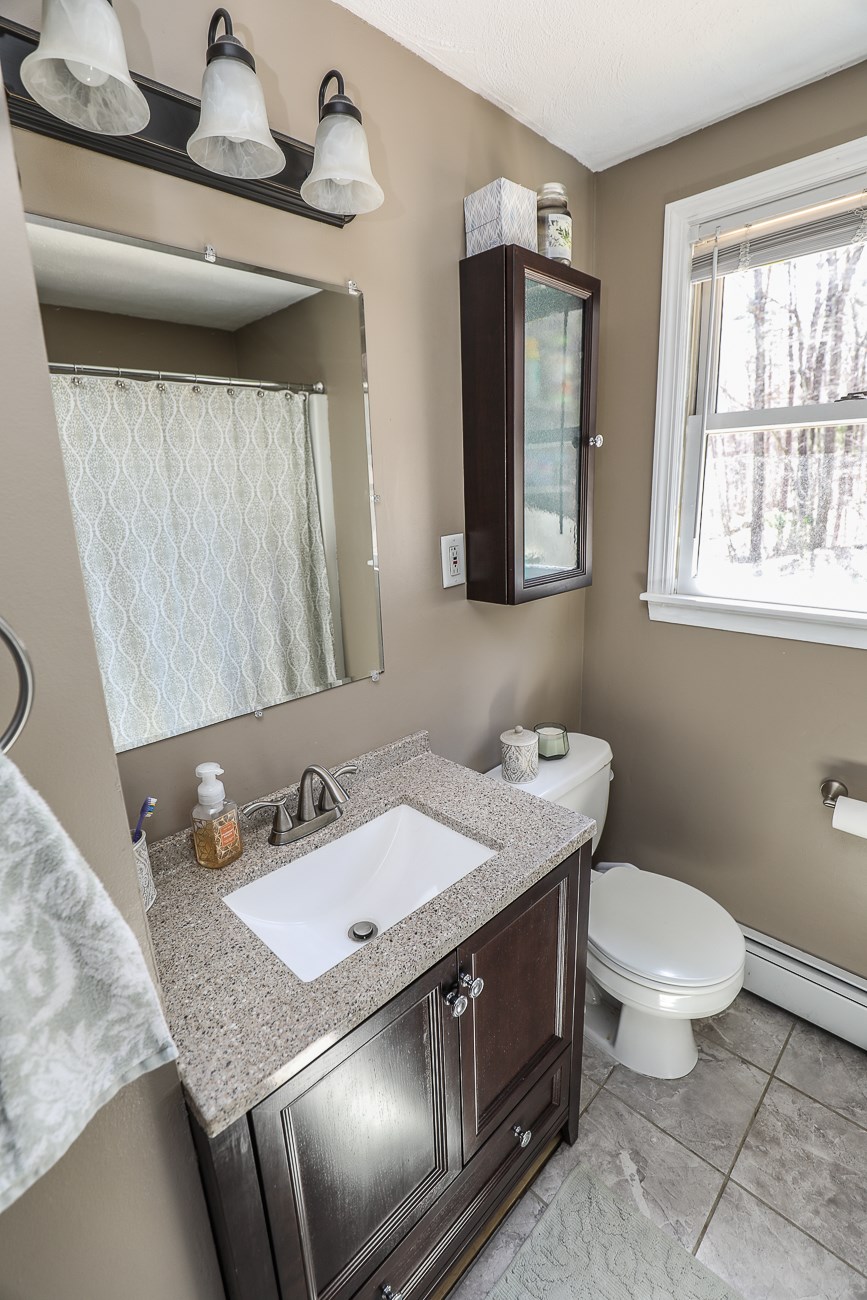 34 Gail Road Merrimack, NH 03054 - Photo 22 of 32