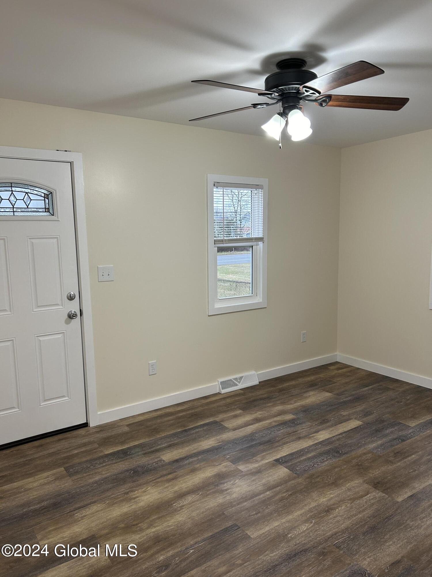 740 Watervliet Shaker Road Colonie, NY 12110 - Photo 6 of 17 IMG_4595