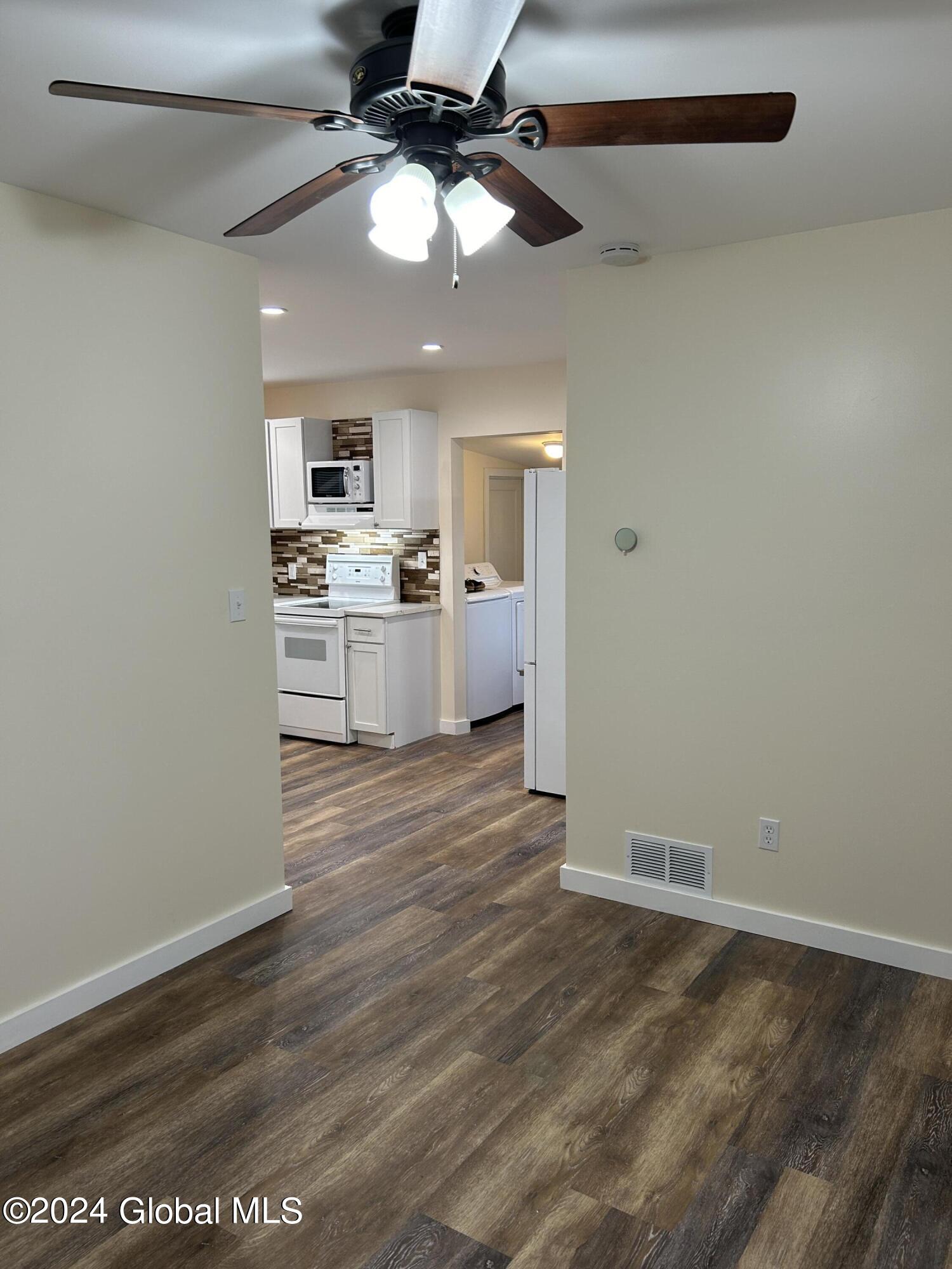 740 Watervliet Shaker Road Colonie, NY 12110 - Photo 8 of 17 IMG_4597