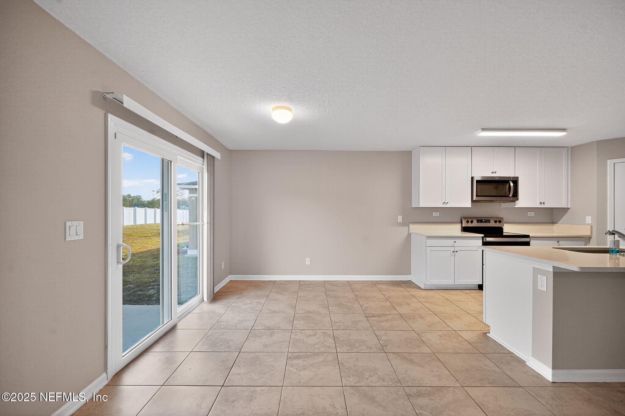 4920 Morning Rise Circle Jacksonville, FL 32218 - Photo 6 of 34 22_4920_Morning_Rise_Cir_Jacksonville_FL