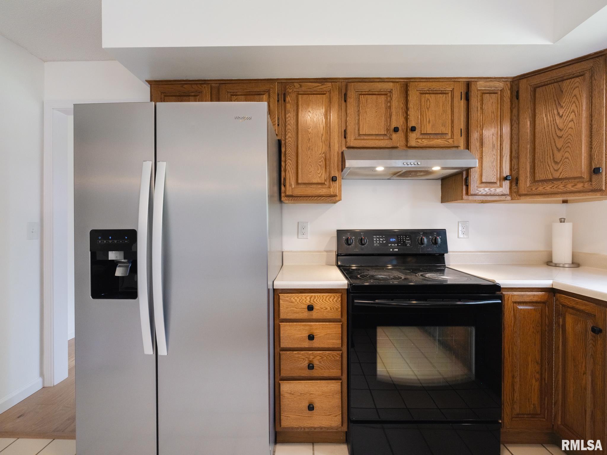 6607 North Camelot Road Peoria, IL 61615 - Photo 18 of 75
