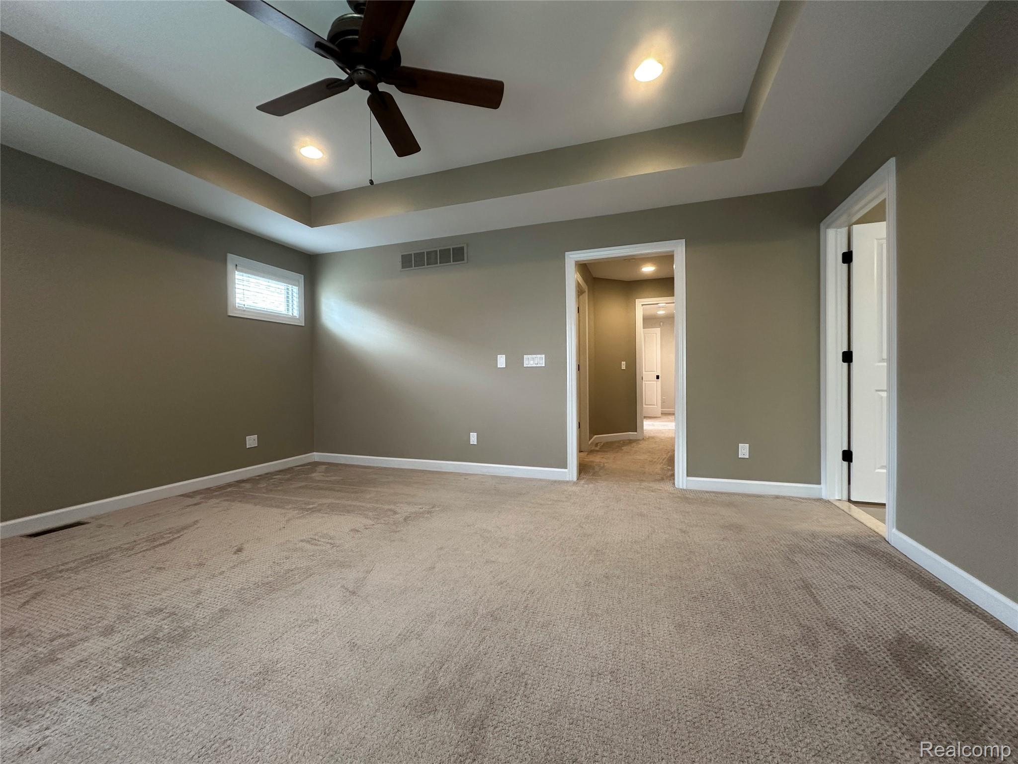 1555 Ruffner Avenue Birmingham, MI 48009 - Photo 28 of 48 Primary Suite