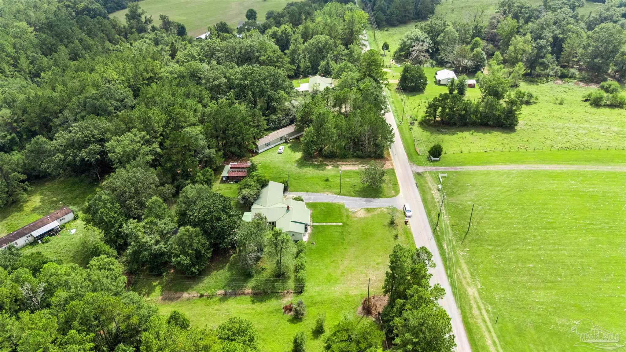 4176 Morristown Road Jay, FL 32565 - Photo 33 of 41 a close up of a garden