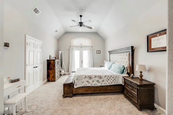 $2,650 | 5212 Washington Avenue, Houston, TX 77007