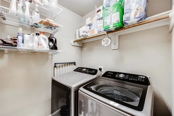 $2,650 | 5212 Washington Avenue, Houston, TX 77007