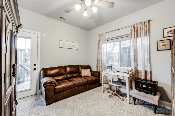 $2,650 | 5212 Washington Avenue, Houston, TX 77007