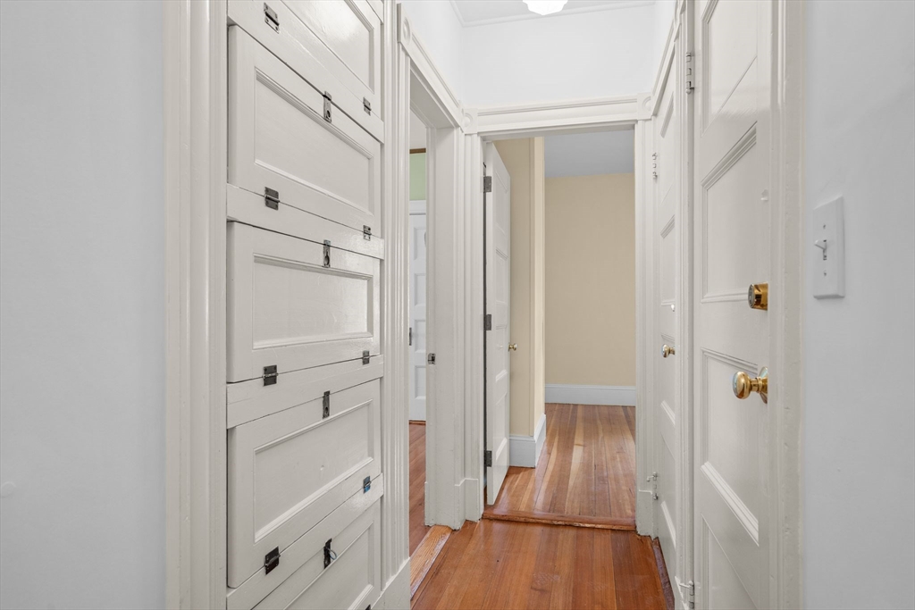 31 Upland Road, Unit 1 Cambridge, MA 02140 - Photo 8 of 26 Gallery Image 8