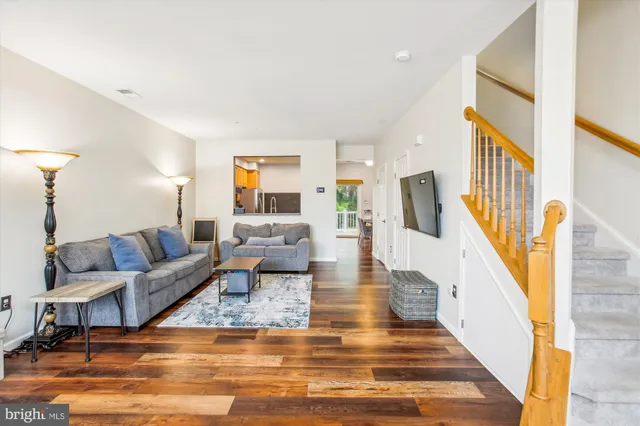 $310,000 | 6506 Wiltshire Drive, Unit 205, Frederick, MD 21703