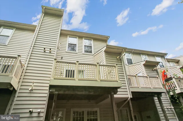 $310,000 | 6506 Wiltshire Drive, Unit 205, Frederick, MD 21703