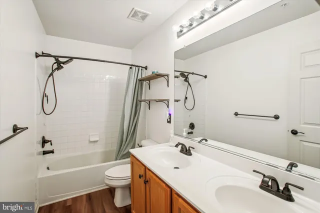 $310,000 | 6506 Wiltshire Drive, Unit 205, Frederick, MD 21703