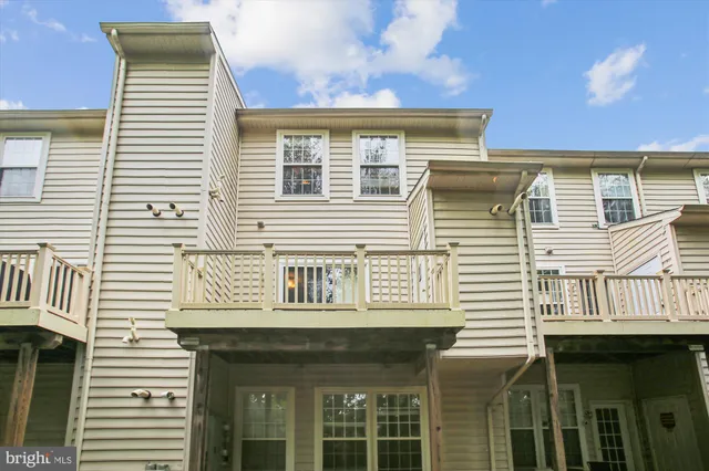 $310,000 | 6506 Wiltshire Drive, Unit 205, Frederick, MD 21703