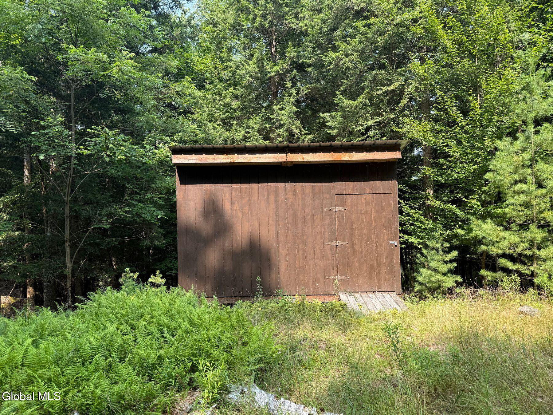 L17 Vanderwalker Road Chestertown, NY 12817 - Photo 3 of 9 photo_online_002