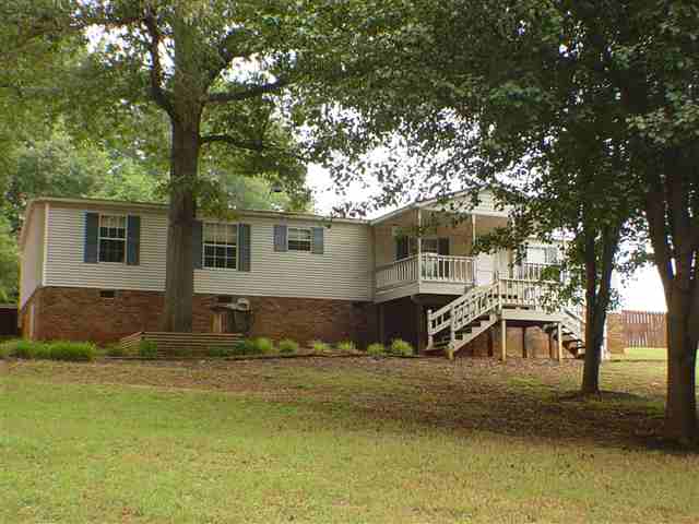 307 Campbell Lake Road Greer, SC 29651 - Photo 1 of 12 Gallery Image 1