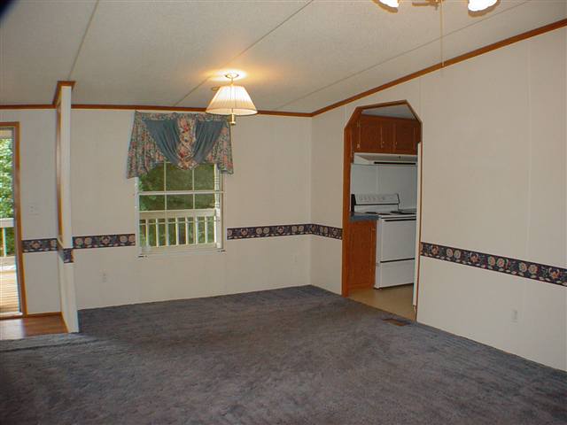 307 Campbell Lake Road Greer, SC 29651 - Photo 3 of 12 Gallery Image 3
