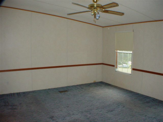 307 Campbell Lake Road Greer, SC 29651 - Photo 6 of 12 Gallery Image 6