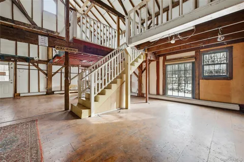 a view of an entryway