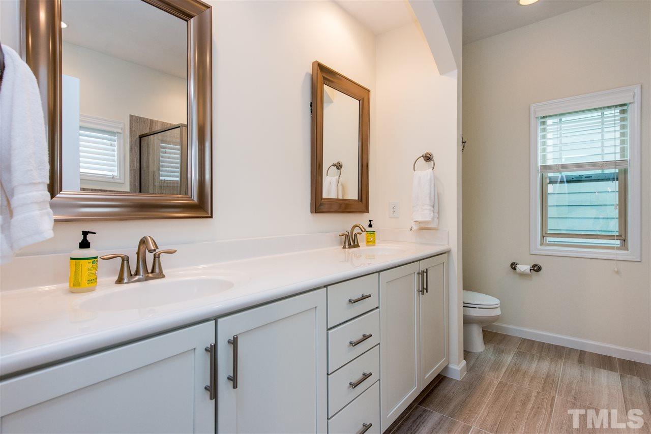 5526 Wade Park Boulevard Raleigh, NC 27607 - Photo 18 of 25