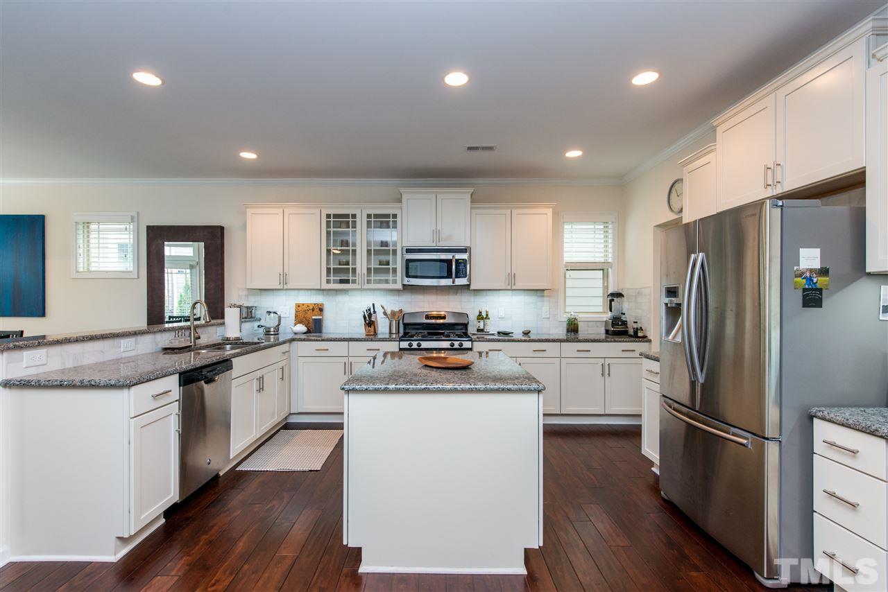 5526 Wade Park Boulevard Raleigh, NC 27607 - Photo 8 of 25