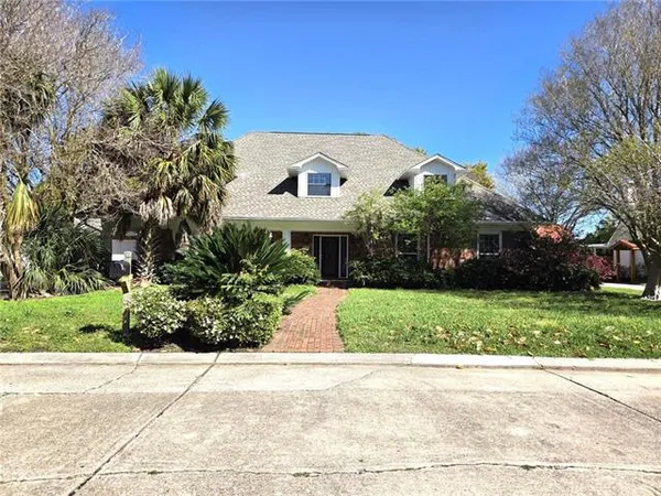 $3,200 | 12 Chateau Magdelaine Drive, Kenner, LA 70065