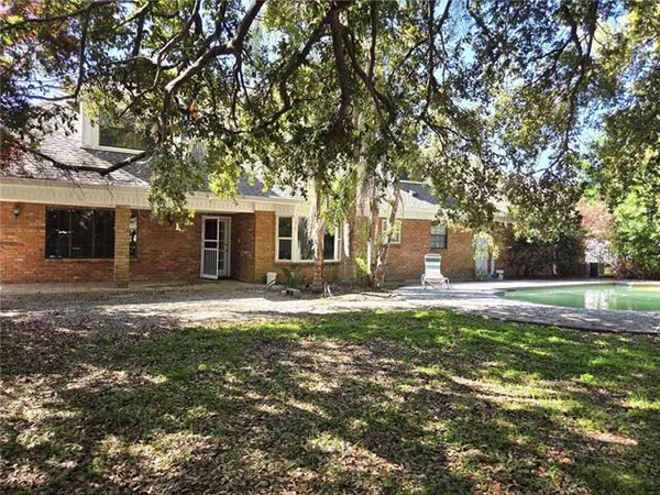 $3,200 | 12 Chateau Magdelaine Drive, Kenner, LA 70065