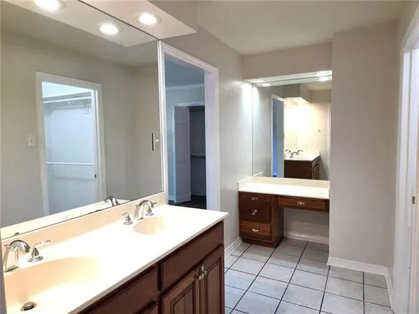 $3,200 | 12 Chateau Magdelaine Drive, Kenner, LA 70065