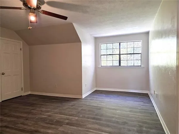 $3,200 | 12 Chateau Magdelaine Drive, Kenner, LA 70065