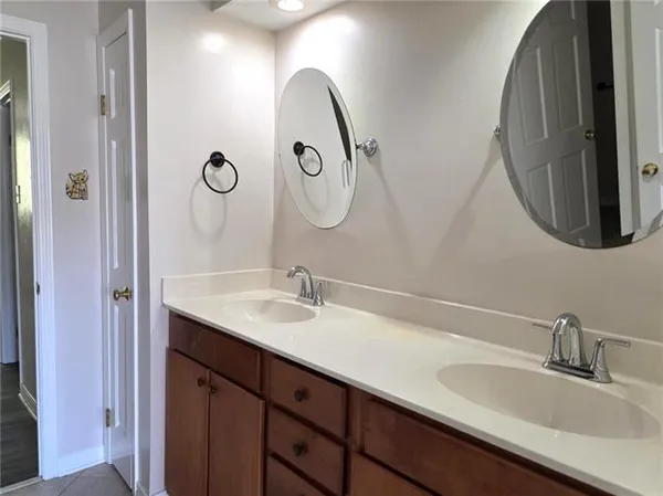 $3,200 | 12 Chateau Magdelaine Drive, Kenner, LA 70065