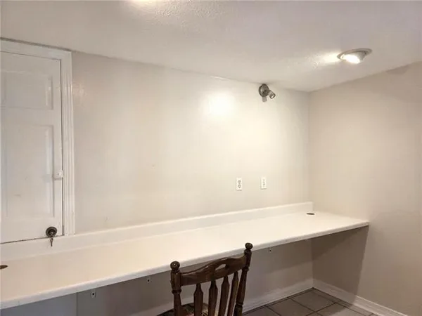 $3,200 | 12 Chateau Magdelaine Drive, Kenner, LA 70065