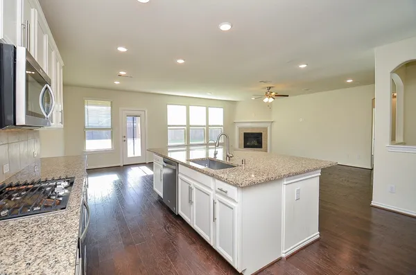 $3,500 | 24915 Meadowthorn Crest Lane, Katy, TX 77494