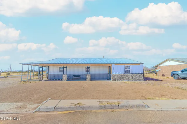 $290,000 | 905 Summer Street, Van Horn, TX 79855