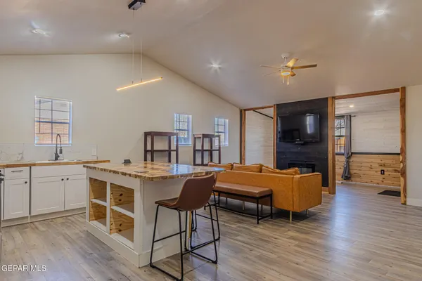 $290,000 | 905 Summer Street, Van Horn, TX 79855