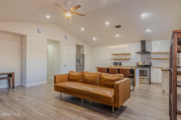 $290,000 | 905 Summer Street, Van Horn, TX 79855