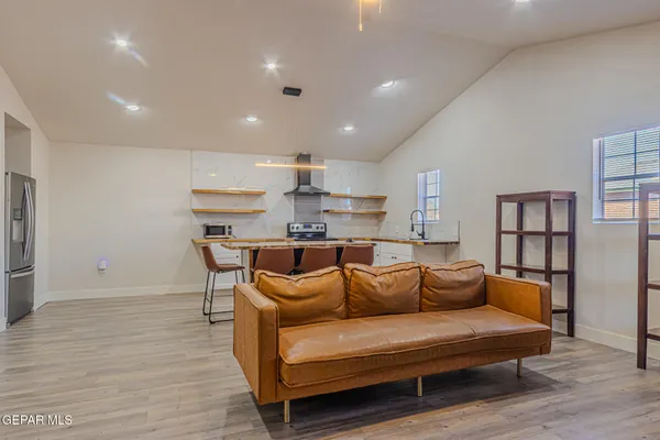 $290,000 | 905 Summer Street, Van Horn, TX 79855